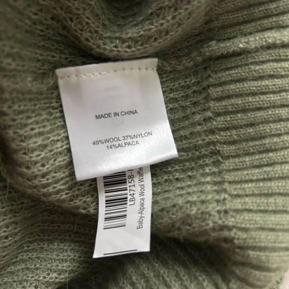 NWT Quince Baby Alpaca Sage Waffle V-Neck Women's Sweater - Picture 4 of 5